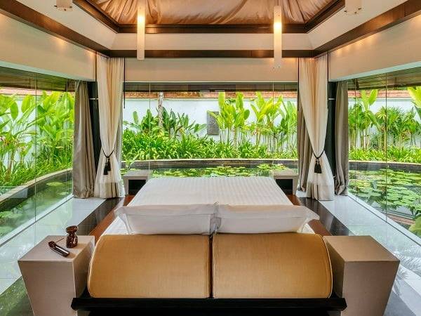 사진: ‘반얀트리 푸켓’ 빌라 침실 / 반얀그룹 제공