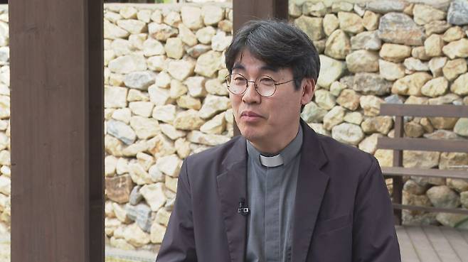 원순철 대한성공회신부(우리마을 원장)