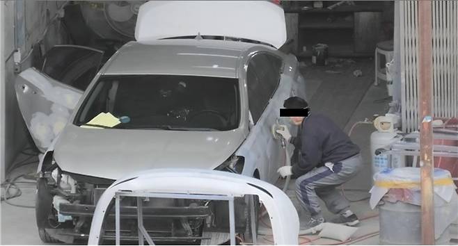 부산시 특사경의 특별단속에 적발된 불법 자동차 정비업체들의 작업현장 모습. 부산시 제공
