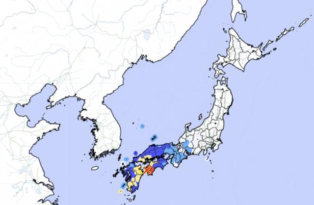 17일 오후 11시 14분쯤 일본 규슈 오이타현과 시코쿠 에히메현 사이 분고스이도에서 규모 6.6 지진이 발생했다. 일본 기상청 홈페이지 캡처