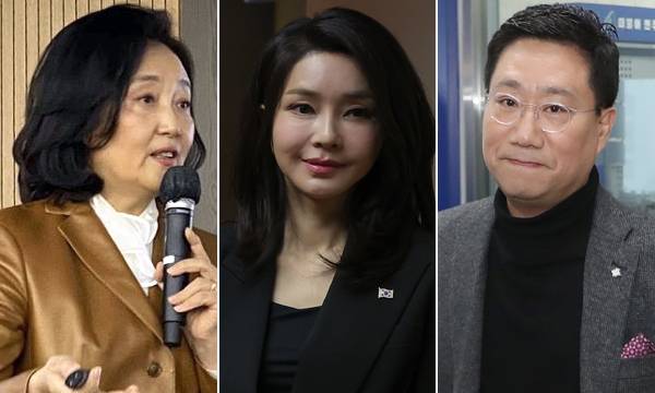 박영선 전 중소벤처기업부 장관(왼쪽부터), 윤석열 대통령의 부인 김건희 여사, 양정철&nbsp;전 민주연구원장. 뉴시스