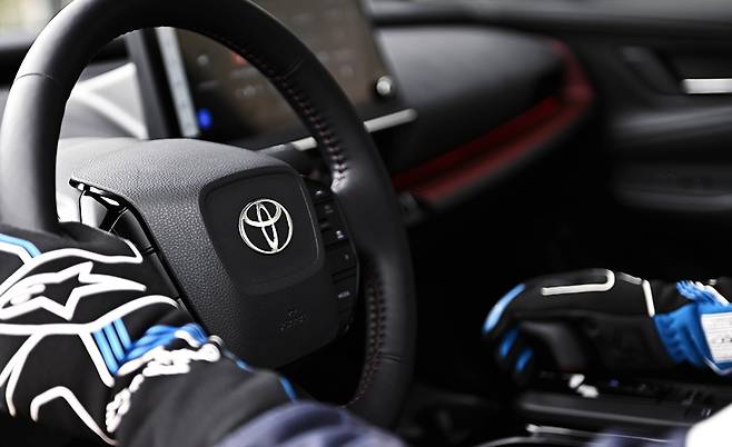 오네 레이싱 오한솔·토요타 프리우스 PHEV. 김학수 기자