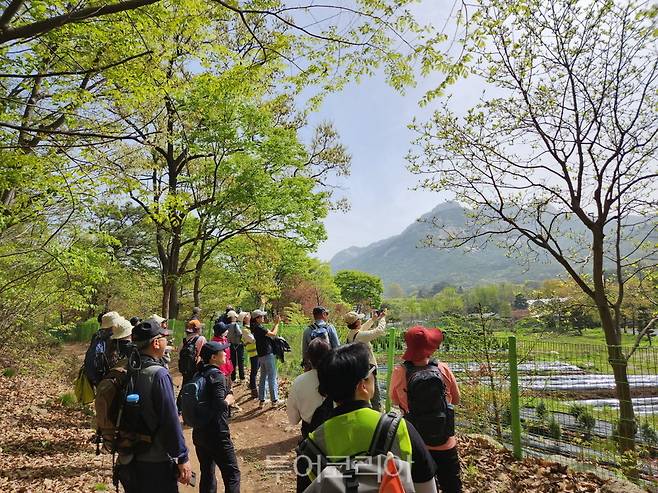 고양누리길 것는 시민들.[사진=고양시]