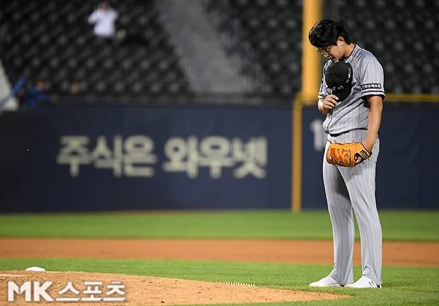 극심한 성장통을 앓고 있는 한화 김서현. 사진=천정환 기자