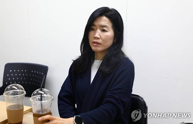 연합뉴스와 인터뷰 중인 윤지영 대표 [촬영 김민수]