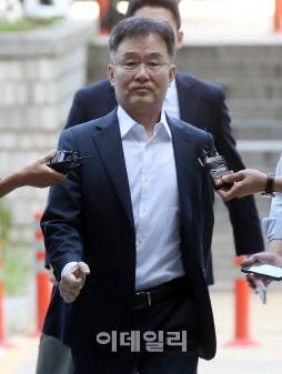 [이데일리 김태형 기자] 화천대유자산관리 대주주 김만배 씨가 지난해 9월 8일 오전 서울 서초동 서울중앙지방법원에 출석하고 있다.