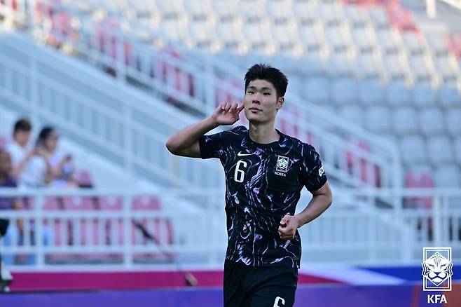 이영준이 19일 U-23 아시안컵 조별리그 B조 2차전에서 중국을 상대로 선제골을 넣은 뒤 세리머니를 하고 있다. /대한축구협회
