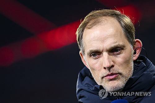 독일 매체 TZ에 따르면 바이에른 뮌헨은 위르겐 클롭 감독을 선임하기 위해 토마스 투헬 감독과 1년 더 동행할 수도 있다. 세계적인 명장 클롭 감독은 휴식기를 원하면서 이번 시즌을 끝으로 리버풀을 떠난다. 클롭 감독을 데려오기 위해 뮌헨이 이번 시즌까지만 투헬 감독과 1년 더 함께할 수 있다는 주장이 제기됐다. 연합뉴스