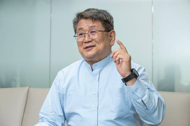 선경 한국형 아르파에이치(ARPA-H·보건의료고등연구계획국) 추진단장이 17일 서울 중구 사무실에서 조선비즈와 인터뷰를 가지고 향후 계획에 대해 얘기하고 있다. /이태경기자