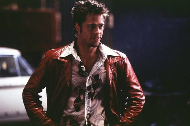 영화 주인공의 몸속에는 자신과 더든이란 2개의 자아가 공존하고 있다.[사진=더스쿠프 포토]