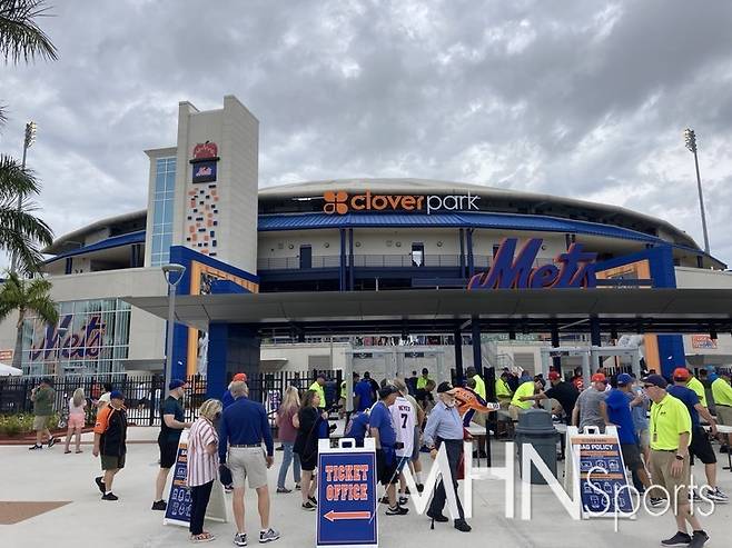 (미국 플로리다주에 있는 뉴욕 메츠 스프링캠프 구장, 클로버파크)