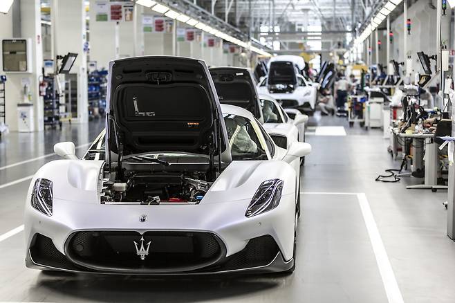 이탈리아 모데나의 마세라티 비알레 치로 메노티 공장(마세라티 제공). ⓒ 뉴스1