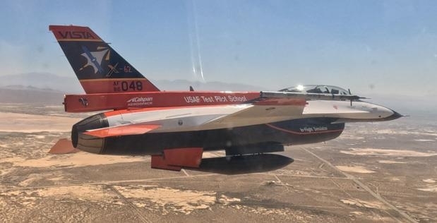 미군의 AI F-16 전투기와 유인 F-16 간 공중전 시험 모습. [사진=연합뉴스]