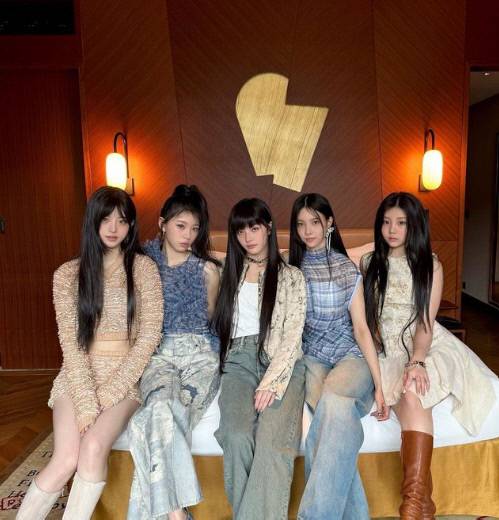 그룹 아일릿. 아일릿 인스타그램 갈무리.