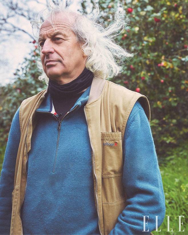 식물원으로 들어가는 비밀의 문과 그곳에서 만난 세계적인 까멜리아 전문가 쟝 토비.