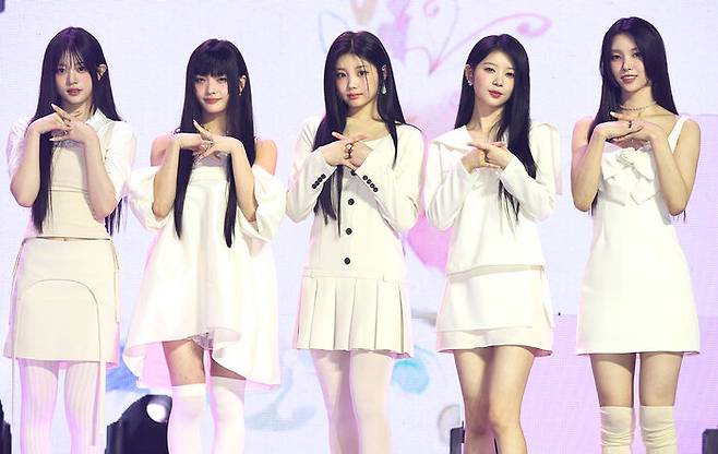 걸그룹 아일릿 데뷔 쇼케이스