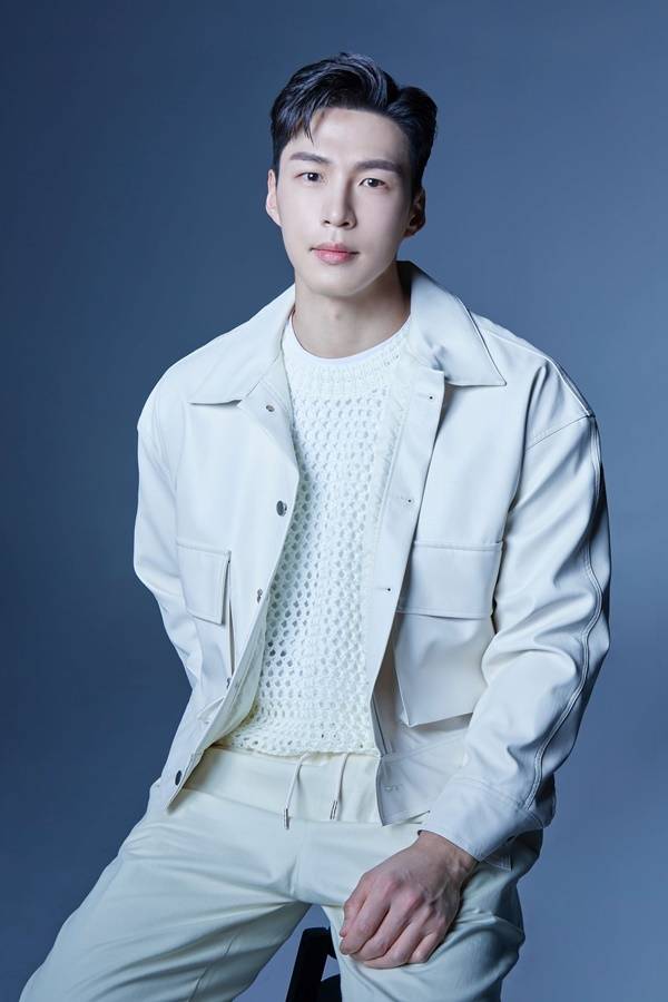 플레이어2 김경남 부배 / 사진=스케치이엔엠 제공