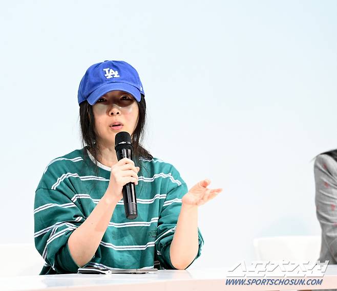 어도어의 민희진 대표가 하이브와의 대립에 대해 기자회견을 열었다. 25일 한국컨퍼런스센터에서 진행된 민희진 대표의 기자회견에서 민 대표가 질문에 답하고 있다. 허상욱 기자wook@sportschosun.com/2024.04.25/