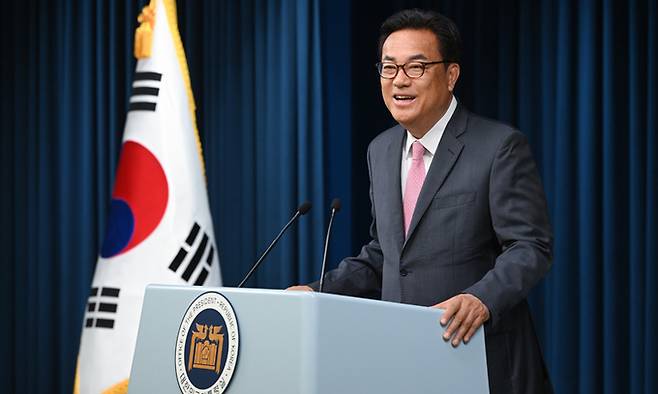 신임 대통령 비서실장으로 임명된 국민의힘 정진석 의원이 지난 22일 서울 용산 대통령실 청사에서 열린 인사브리핑에서 소감을 말하고 있다. 대통령실 제공