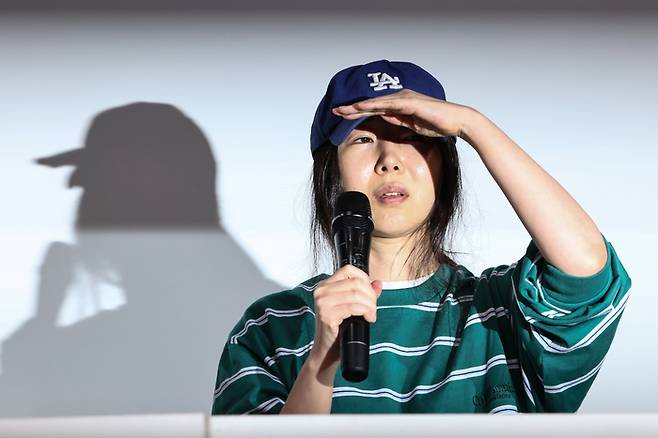 민희진 어도어 대표가 25일 오후 서울 서초구 한국컨퍼런스센터에서 입장 발표 기자회견을 갖고 있다. [연합뉴스]