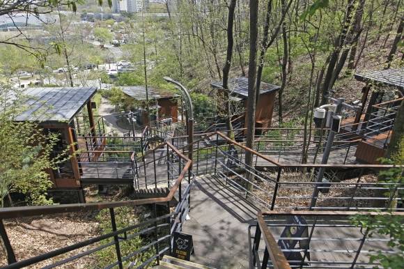 푸른숲책뜰은 8.64㎡ 2동, 11.04㎡ 2동 그리고 장애인 우선의 12.15㎡ 1동의 다섯 동으로 이뤄져 있다.