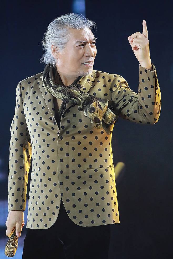 [서울=뉴시스] 나훈아. (사진 = 예아라·예소리 제공) 2024.02.27. photo@newsis.com *재판매 및 DB 금지