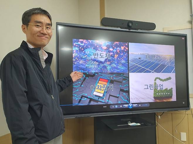 김승옥 지앤비에스 에코 이사가 사업 계획을 설명하고 있다. 안성=윤현주 기자