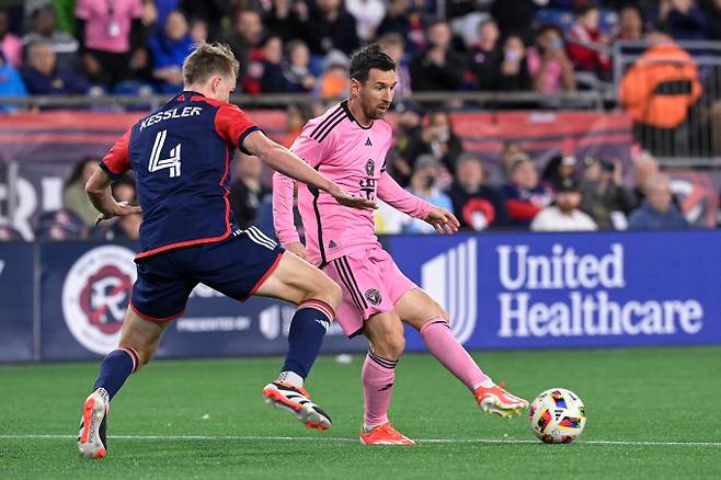 인터 마이애미 리오넬 메시가 뉴잉글랜드 레볼루션과의 경기에서 2골 2도움을 기록했다. 사진은 메시의 경기 모습. /사진=  로이터