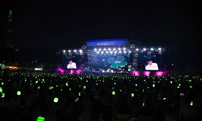 지난 28일 서울 올림픽공원 88잔디마당과 KSPO돔에서 ‘러브썸 페스티벌’이 진행돼 3만여명이 페스티벌을 찾았다.