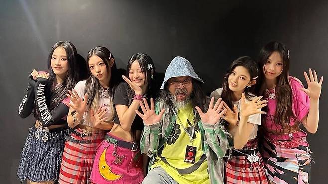 팝아트 거장 무라카미 다카시가 뉴진스를 만났다. /무라카미 인스타그램 캡처