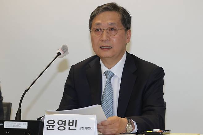 윤영빈 우주항공청장 내정자가 2일 오후 서울 종로구 디지털플랫폼정부위원회 대회의실에서 열린 과기정통부 출입기자단 차담회에서 인사말을 하고 있다. 연합뉴스