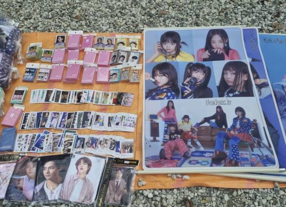 특허청 상표특별사법경찰이 최근 서울 명동 관광거리 일원에서 위조상품 단속을 펼쳐 압수한 아이돌 굿즈./사진제공=특허청