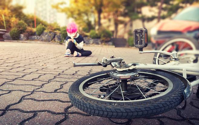 현대해상이 고학년일수록 자전거 사고 발생률이 높아 안전에 대한 의식을 높여야 한다고 강조했다. 사진은 기사 내용과 직접적인 관련이 없음./사진=이미지투데이