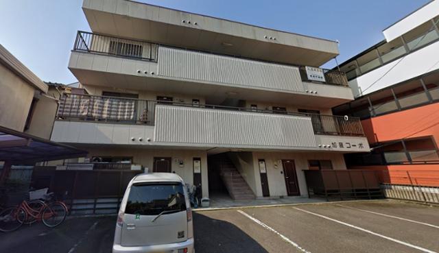 1999년 주부 다카바 나미코가 살해당한 일본 아이치현 나고야시의 한 아파트 전경. 25년이 지난 지금까지도 범인을 찾지 못해 미제 사건으로 남아 있다. 구글 스트리트뷰 캡처
