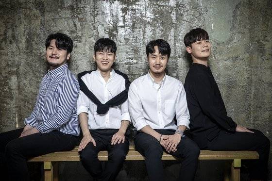 팬텀싱어3 우승팀 라포엠. 왼쪽부터 정민성, 박기훈, 최성훈, 유채훈. 중앙포토