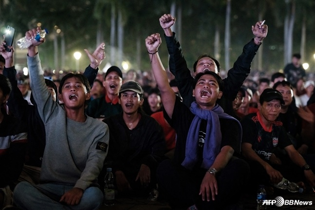 인도네시아 국민들이 거리로 나와 이라크전을 응원하고 있다. /AFPBBNews=뉴스1