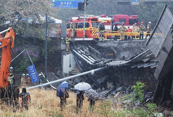 사고 당시 붕괴된 정자교 (사진=연합뉴스)