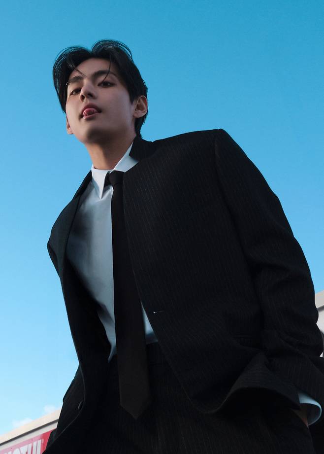 방탄소년단 뷔, 독일 매거진 '브라보' 표지 등장..테일러 스위프트·티모시 샬라메와 나란히 '김태형'