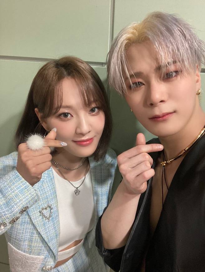 사진=왼쪽부터 문수아, 문빈/문수아 문빈 공식 계정