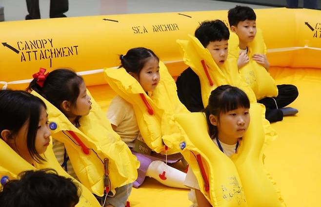 티웨이항공, 가정의 달 맞아 't'family day'…항공 체험 기회 제공 *재판매 및 DB 금지