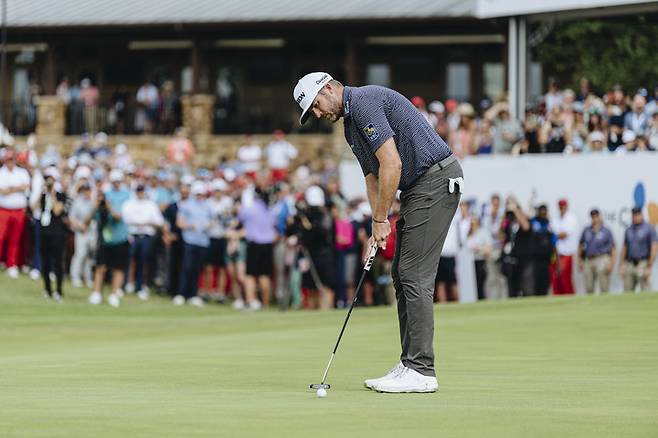 테일러 펜드리스가 6일 열린 PGA 투어 더 CJ컵 바이런 넬슨 최종라운드에서 퍼트를 하고 있다.