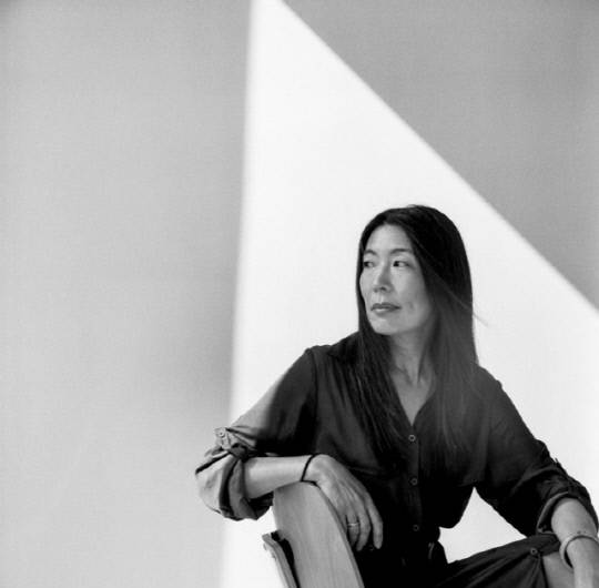 '노예 주인 남편 아내'(Master Slave Husband Wife)를 쓴 한국계 미국인 우일연 작가. 우 작가 홈페이지.