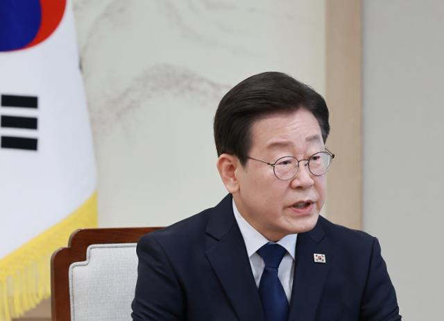 이재명 더불어민주당 대표가 지난달 29일 서울 용산 대통령실 청사에서 열린 윤석열 대통령과의 영수회담에서 발언하고 있다. 대통령실통신사진기자단