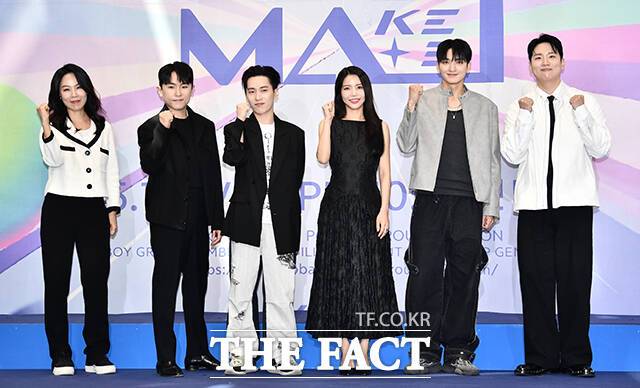 보컬트레이너 김성은과 가수 임한별, 댄서 인규, 가수 솔라, 댄서 바타, 가수 한해(왼쪽부터)가 8일 오전 서울 영등포구 KBS에서 열린 KBS2 오디션 프로그램 '메이크메이트원(MAKEMATE1)' 제작발표회에 참석해 포즈를 취하고 있다. /박헌우 기자