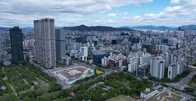 대규모 개발 사업이 다수 진행되는 서울 성동구 성수동 일대 전경. 7일 성동구는 성수 준공업지역의 최대 용적률을 560%로 높여주는 개발 가이드라인을 발표했다. [매경DB]