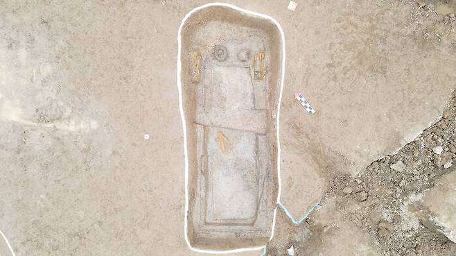 경주 사라리 124-2번지 유적 내 덧널무덤 1호 모습