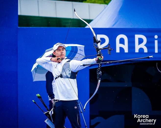 스페셜매치에 나선 양궁 이우석, 대한양궁협회