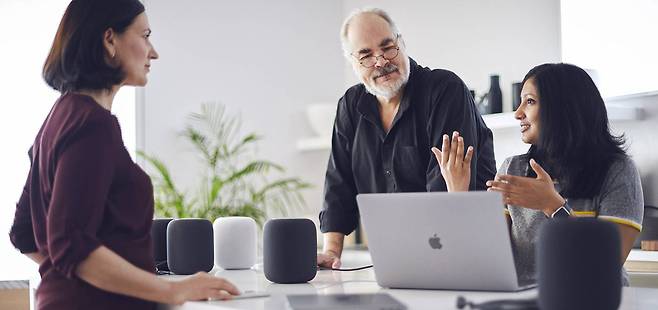 애플은 오는 6월 초 개최 예정인 WWDC에서 다양한 생성형 AI 관련 소식을 준비하고 있다 / 출처=애플