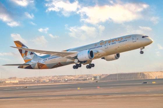 아랍에미리트(UAE) 에티하드항공이 5월부터 인천-아부다비 항공편을 주 7회에서 11회로 증편해 운항 중이다. 사진 에티하드항공
