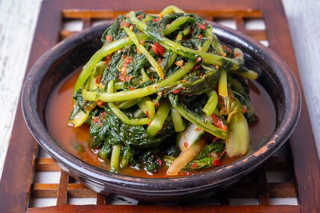 열무김치는 혈당 조절, , 면역력 증진 그리고 다이어트에도 기여하는 건강식품이다. [사진=클립아트코리아]